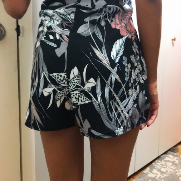 Rose dark floral high neck playsuit - Picture 2 of 2